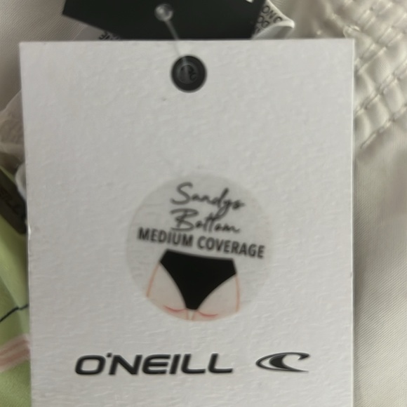 Reversible ONeill bottom bikini - Picture 3 of 5